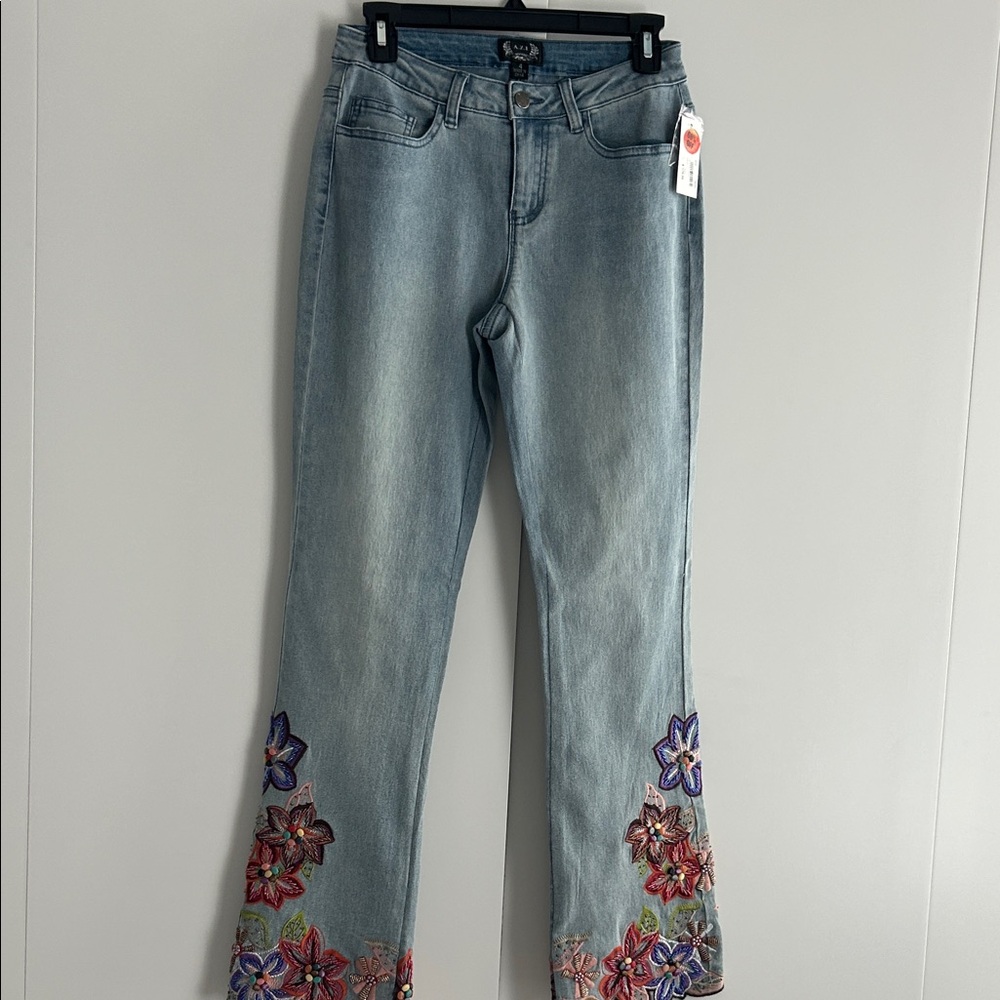 Light Wash Floral Embroidered Wide Leg Jeans